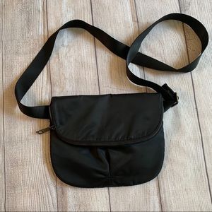 Lululemon Black Crossbody or Fanny Pack Bag